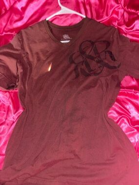 Rock & republic  Women's V-Neck Graphic Tee - Maroon with Black Logo